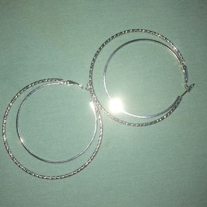 Small double hoops